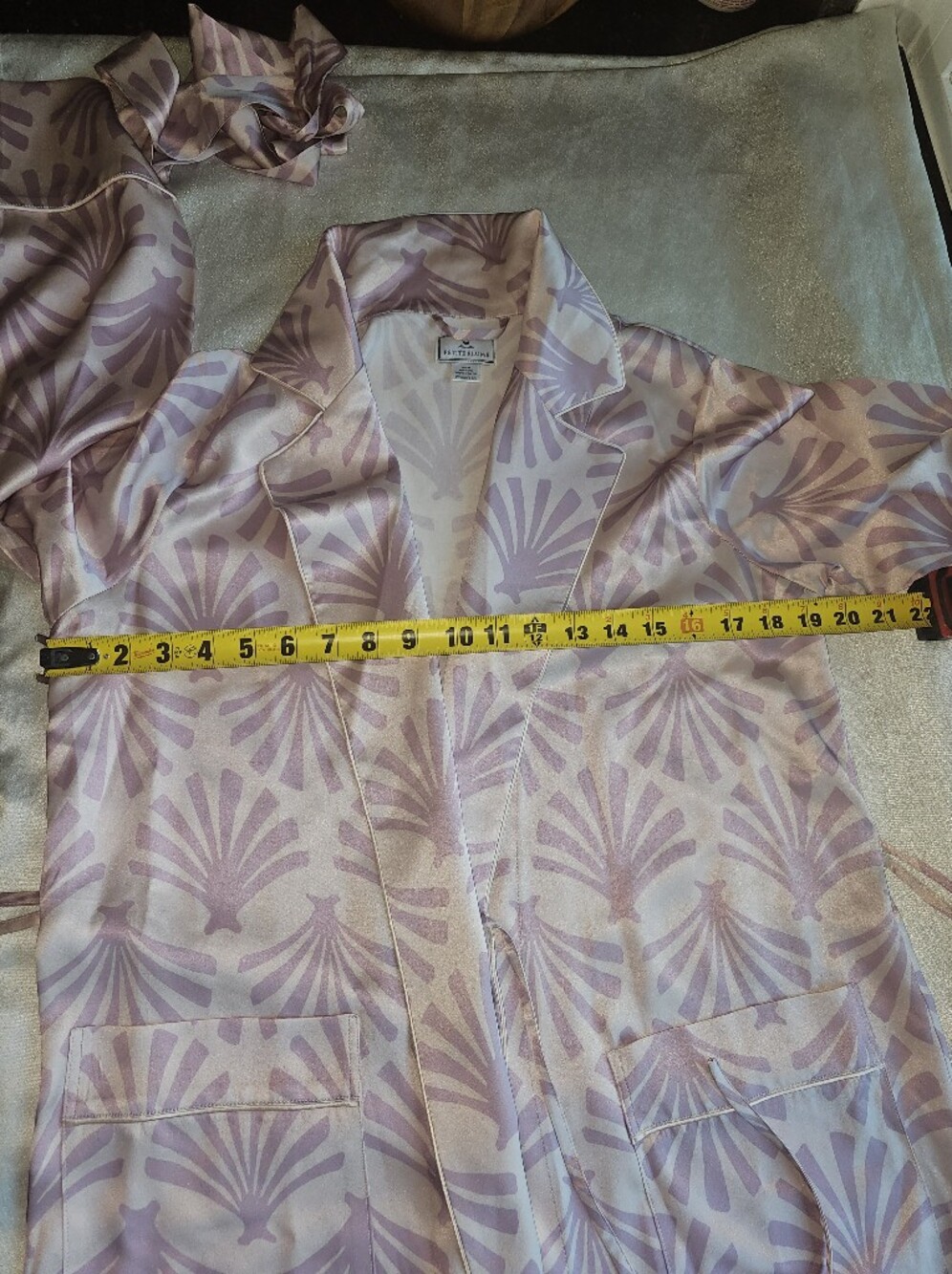 Petite Plume Women's Silk Robe in Blush Tide Sz XS - Picture 10 of 12